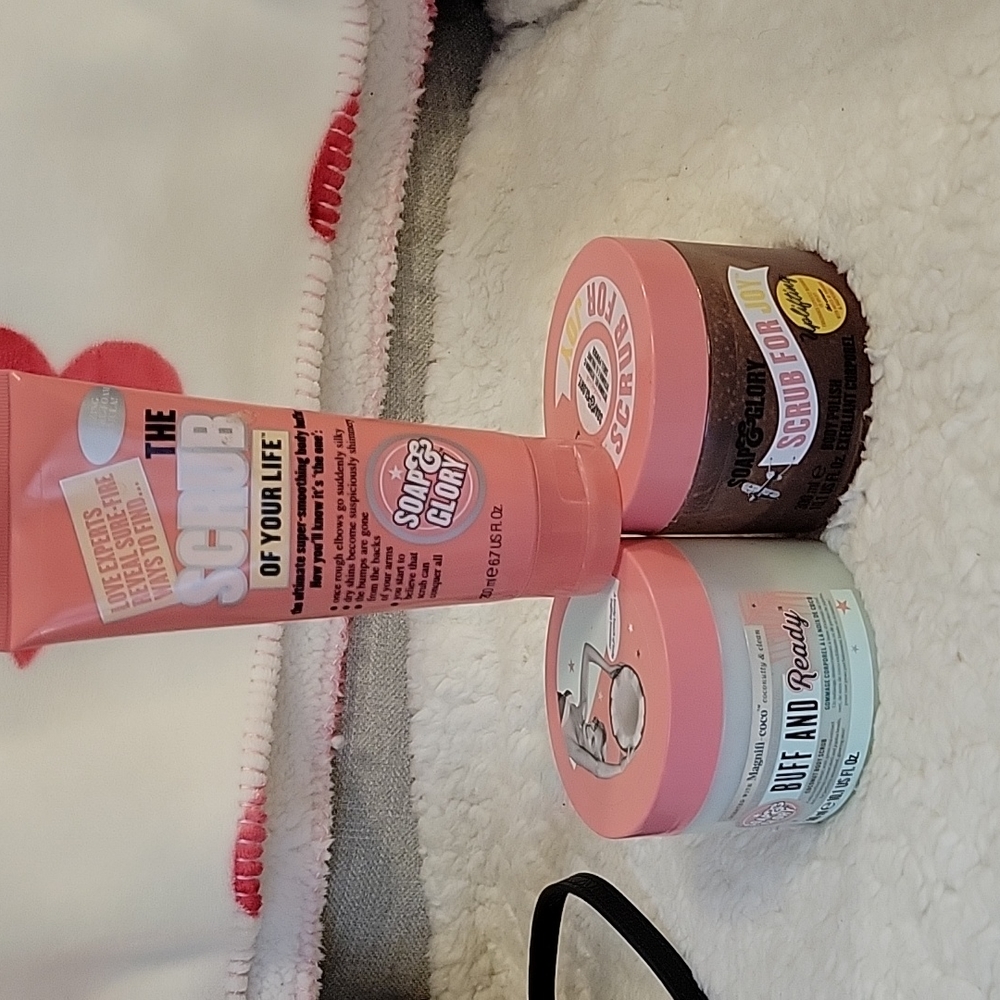 Never used Soap & Glory body scrubs - Picture 1 of 4